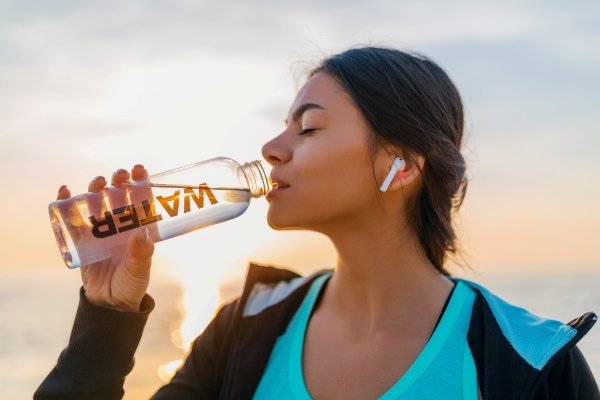 Hydration Habits to Boost Metabolism UK 2025 – Evening hydration for metabolism