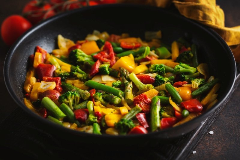 Low Carb Dinner Ideas UK healthy stir-fry dish