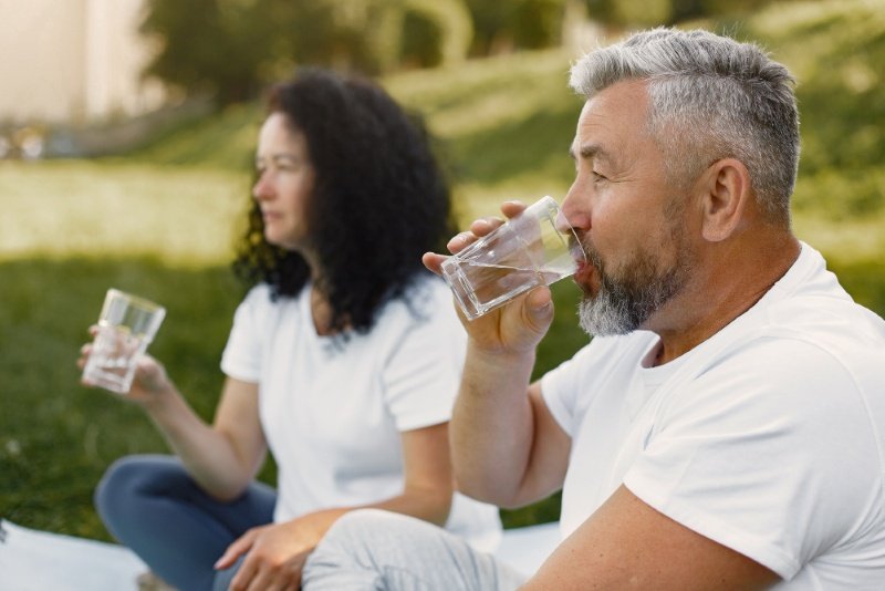 Hydration tips for mindful nutrition adults USA