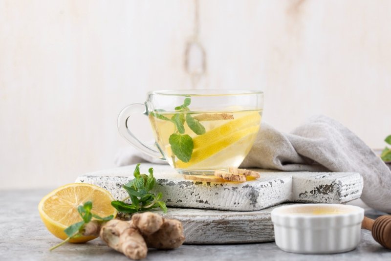 Digestion Improvement Foods UK paired with natural drinks that support digestion