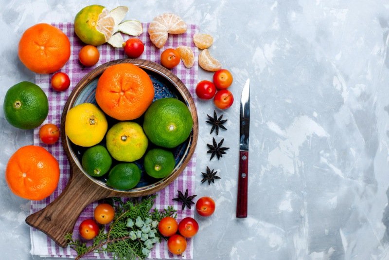 Clear skin diet women UK with antioxidant-rich foods