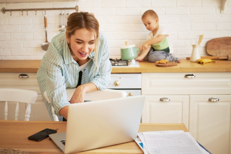UK mom planning daily priorities using work life balance tips UK moms recommend