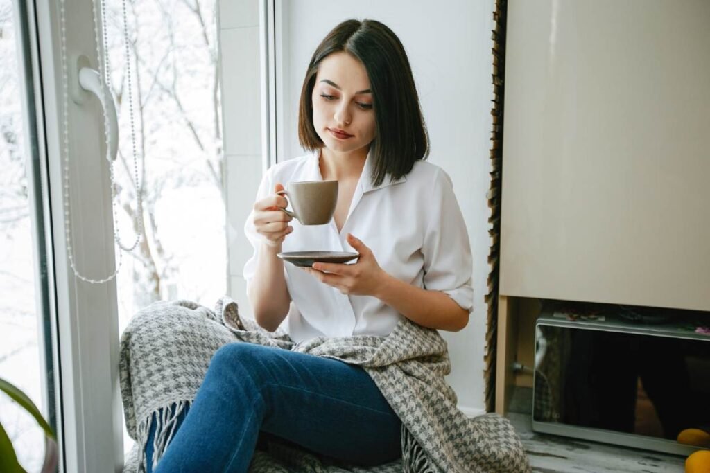 A calm morning routine highlighting the practice of micro-dosing coffee and caffeine for ADHD symptoms UK as a supportive lifestyle approach.